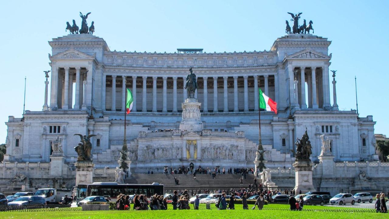 شقة Fontana Di Trevi Luxury Nest روما المظهر الخارجي الصورة